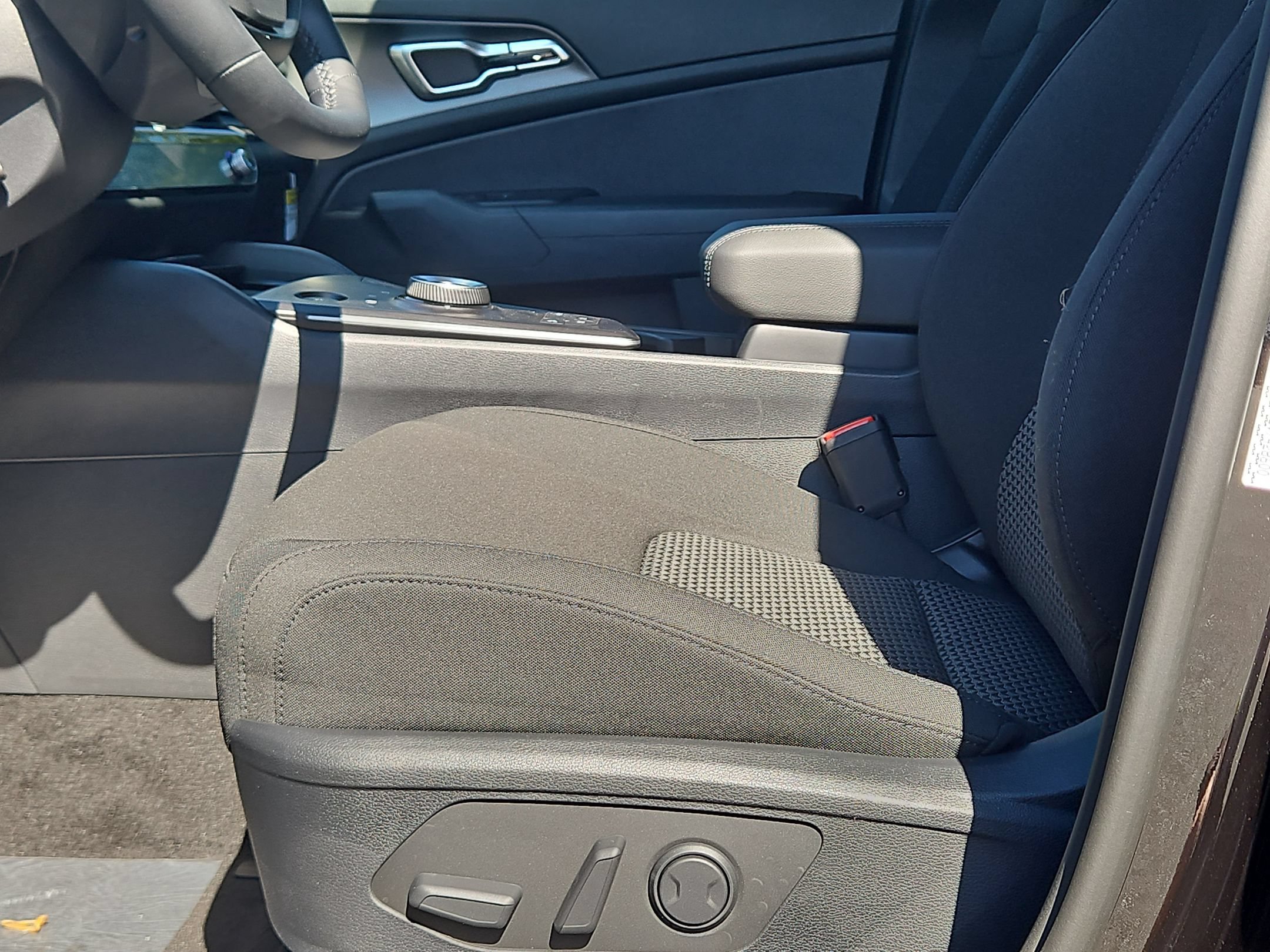 New 2027 Fusion Black Kia S image 18