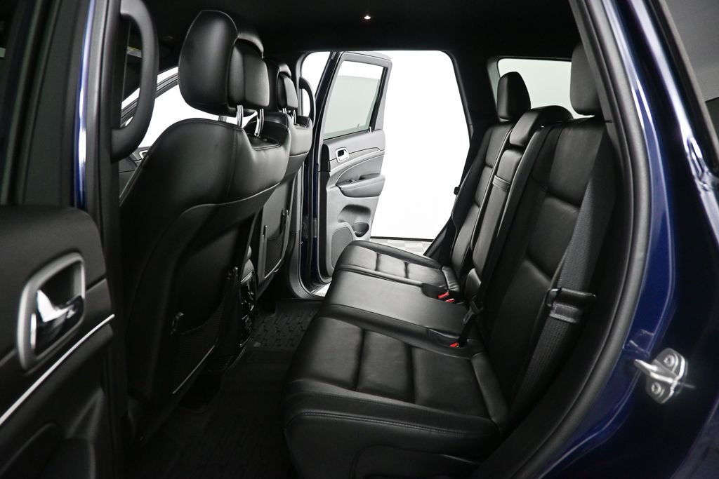 Used 2018 Blue Jeep Limited image 18