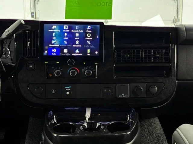 2026 GMC Savana Cargo Work Van - Photo 27