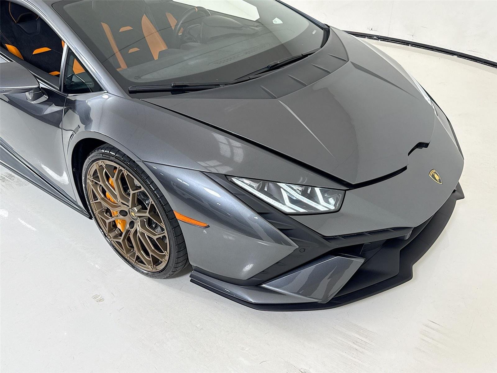 Used 2023 Grigio Lynx Lamborghini Tecnica | Front PPF | Functional Pkg image 35