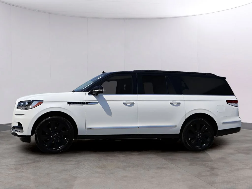Used 2024 White Metallic Lincoln Black Label image 4
