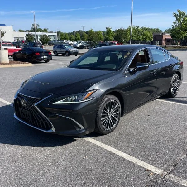 2024 Lexus ES 350 350's photo