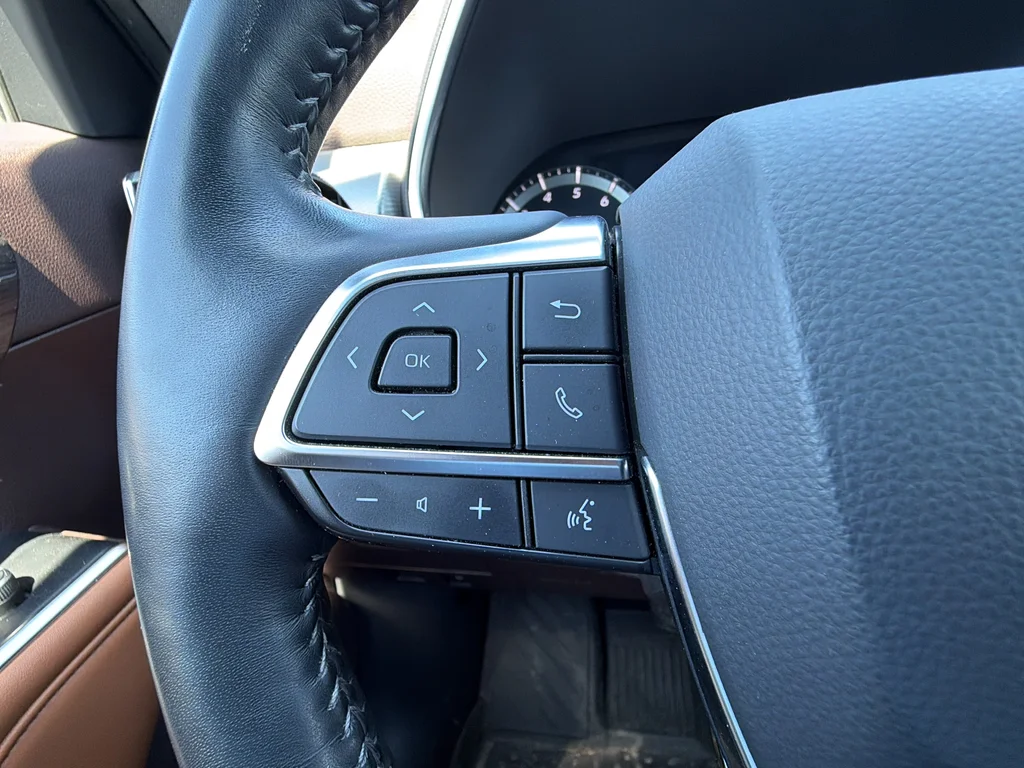 Used 2021 Blue Toyota Platinum image 15
