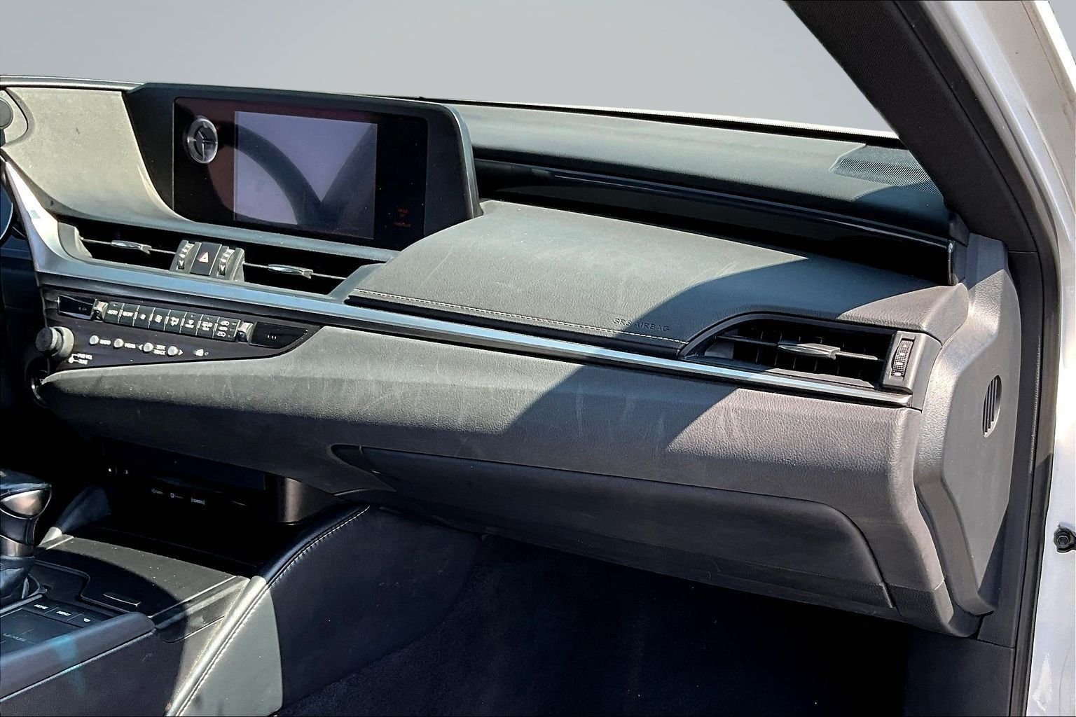 Used 2019 White Lexus 350 image 27