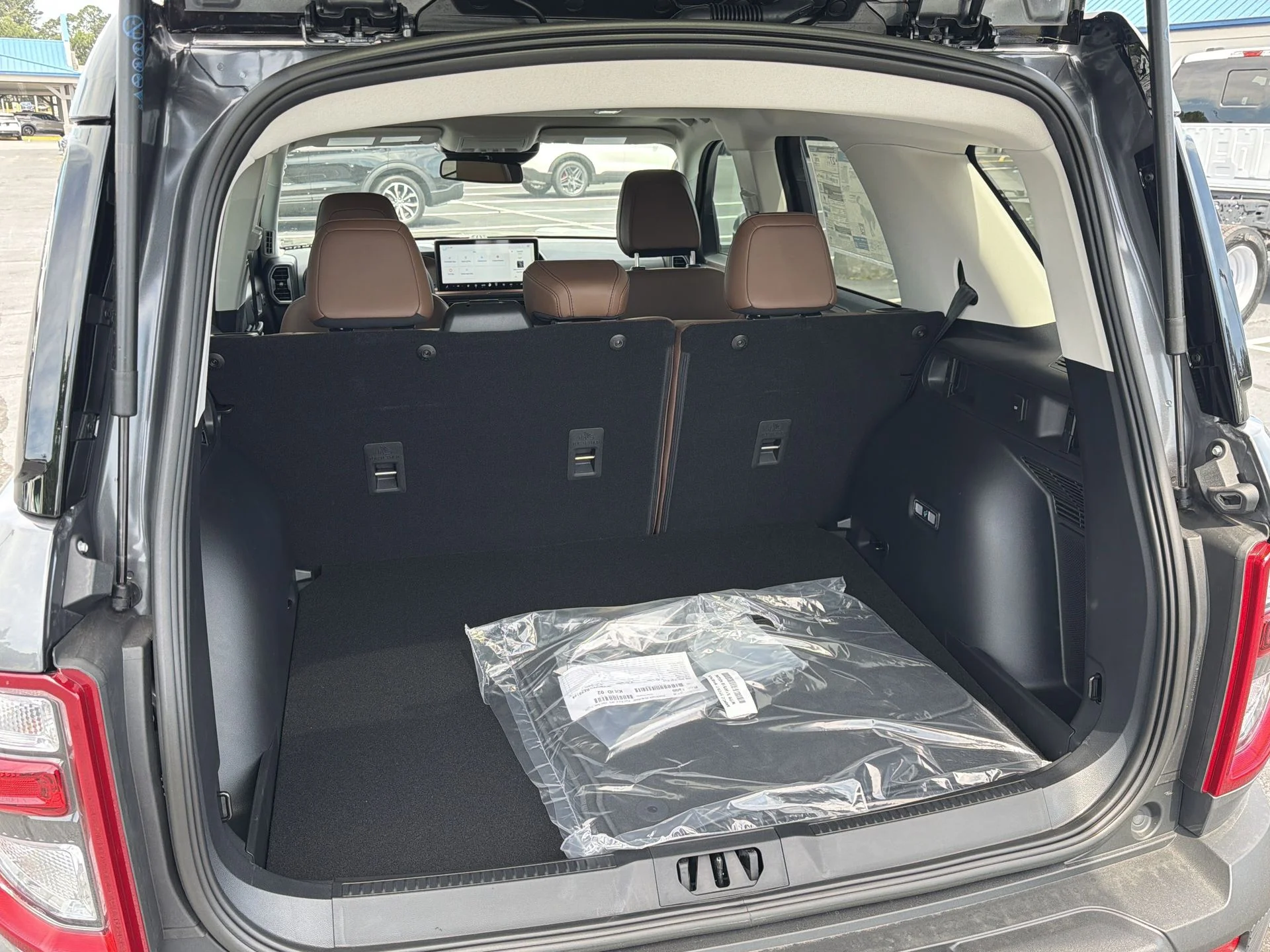 New 2026 Carbonized Gray Metallic Ford Outer Banks® image 31