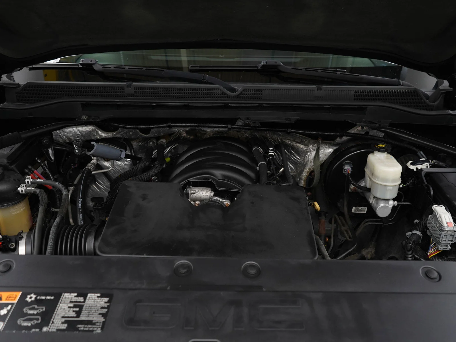 Used 2015 Iridium Metallic GMC 4WD Double Cab 143.5 SLE image 27