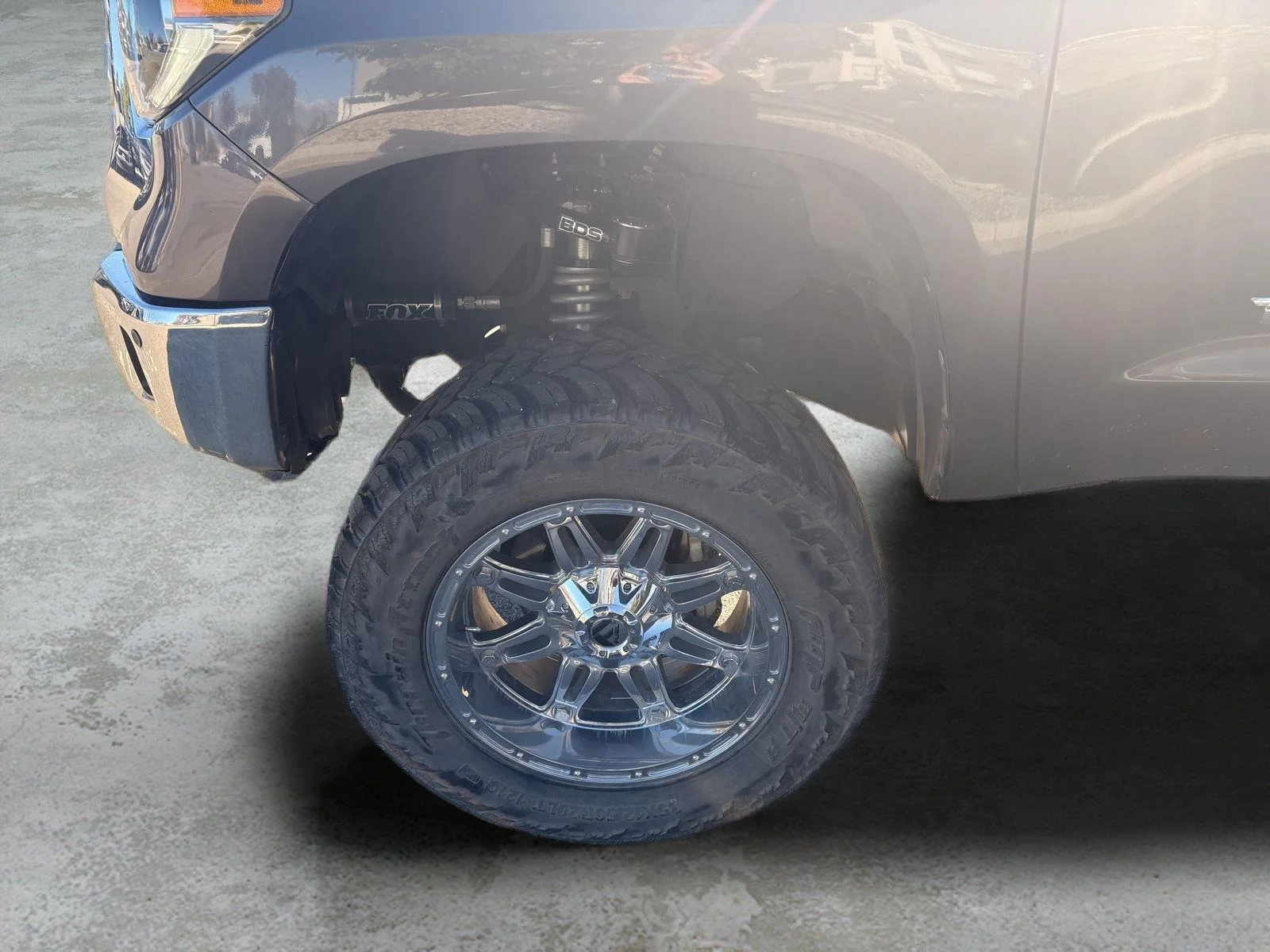 Used 2018 Magnetic Gray Metallic Toyota Limited image 21