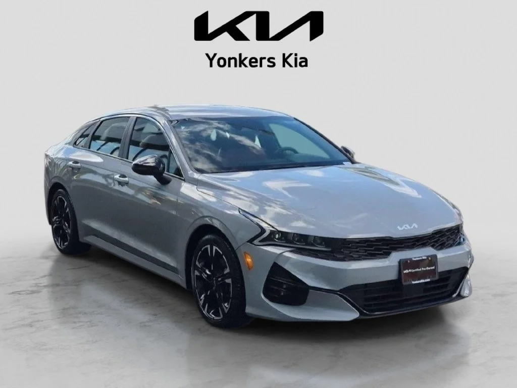 Used 2024 Gray Kia GT-Line image 3