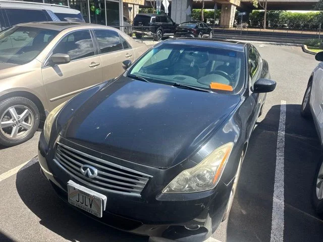Used 2011 Black INFINITI Journey image 3