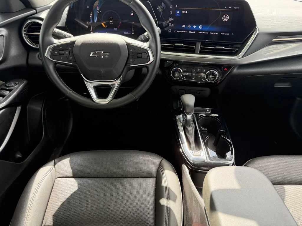 Used 2025 Marina Blue Chevrolet ACTIV image 16