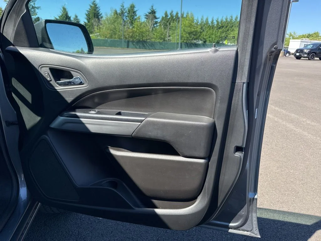 Used 2020 Satin Steel Metallic Chevrolet LT image 23