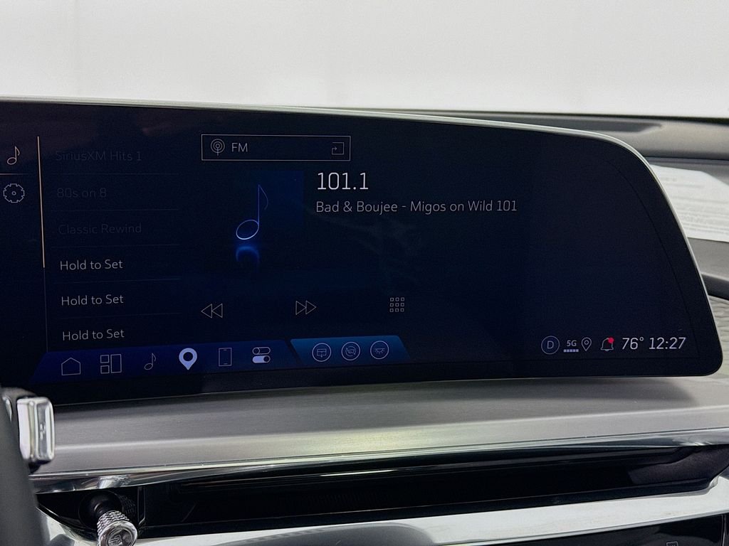 Used 2025 White Cadillac Sport image 16