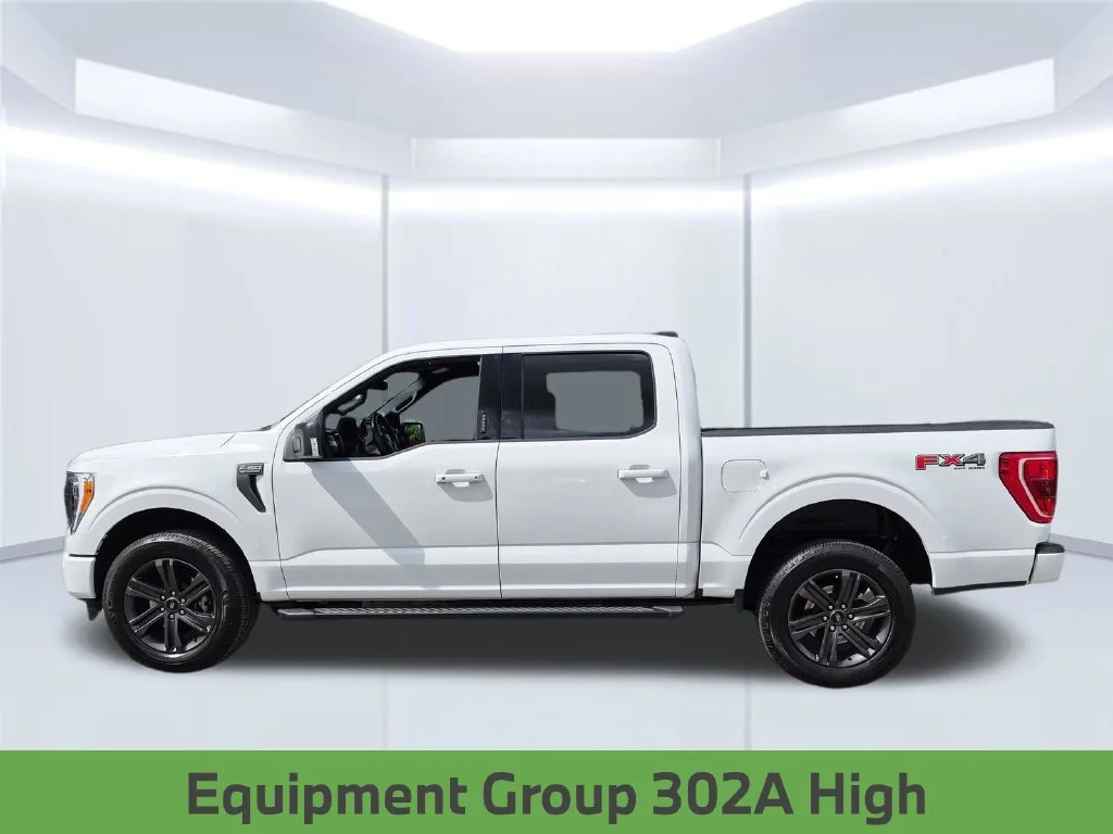 Used 2023 White Ford XLT image 2