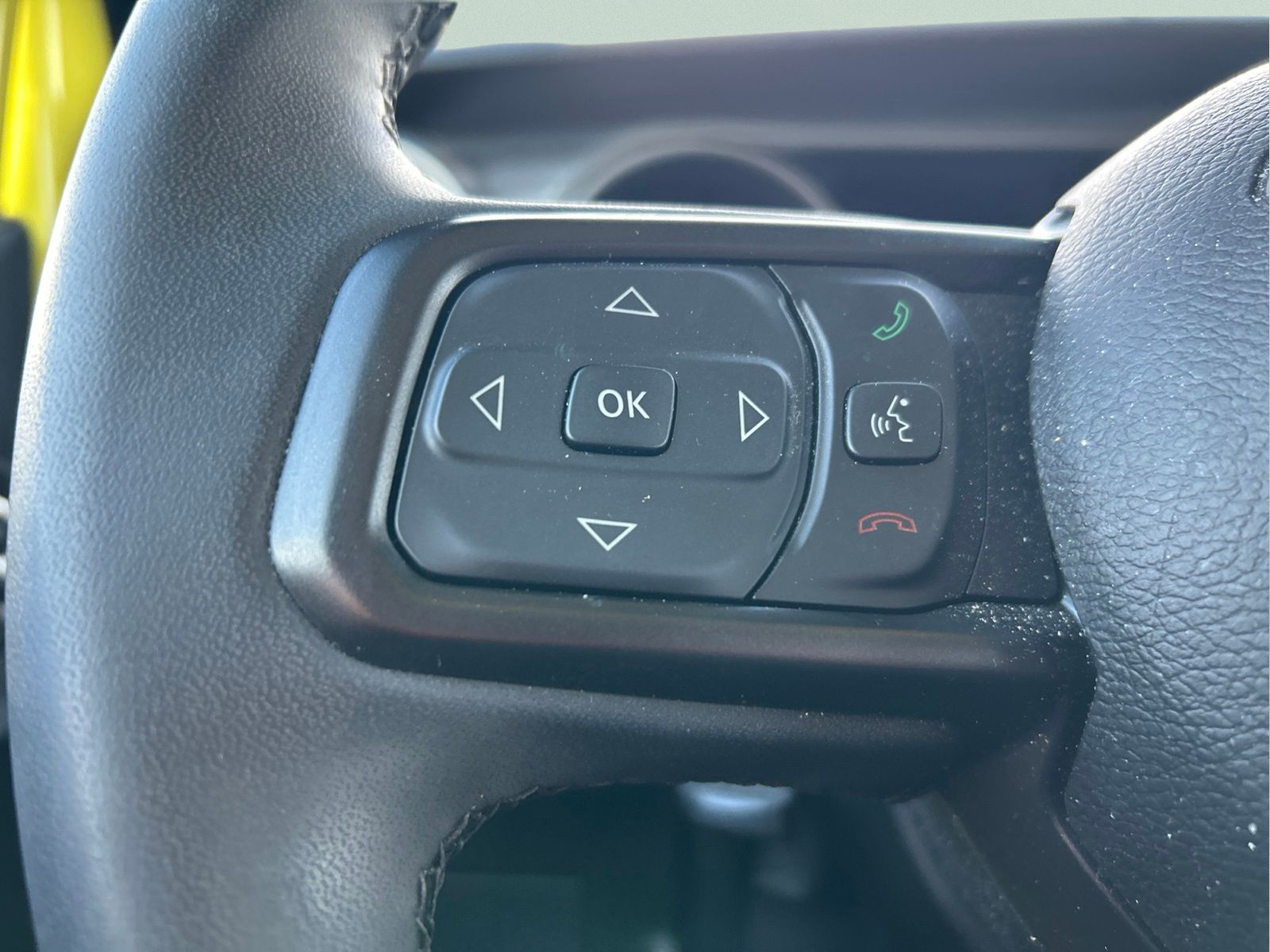 Used 2023 Yellow Jeep Sport S image 14