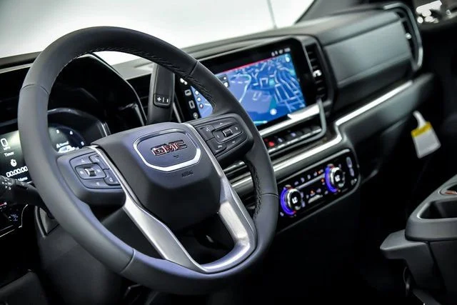 2025 GMC Sierra 1500 SLE - Photo 10