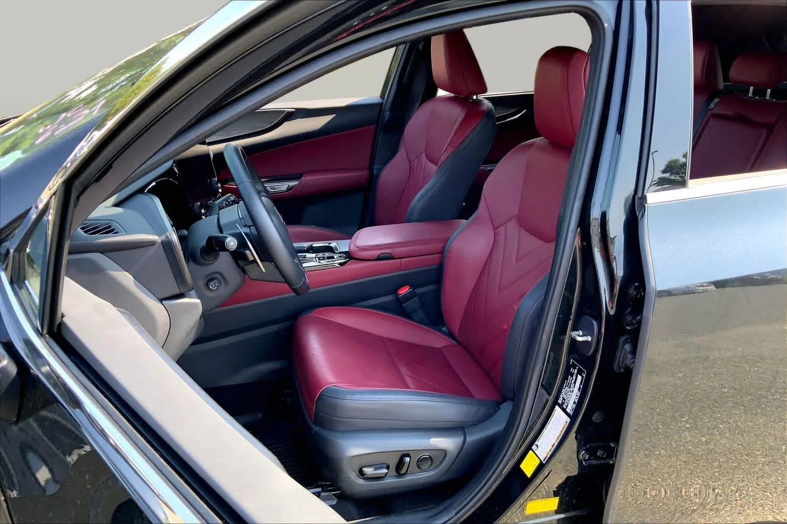 Certified Used 2024 Caviar Lexus Luxury image 8