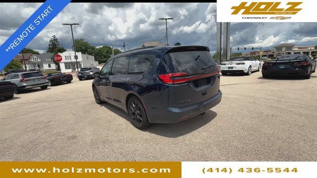 Used 2024 Blue Chrysler Touring L image 7