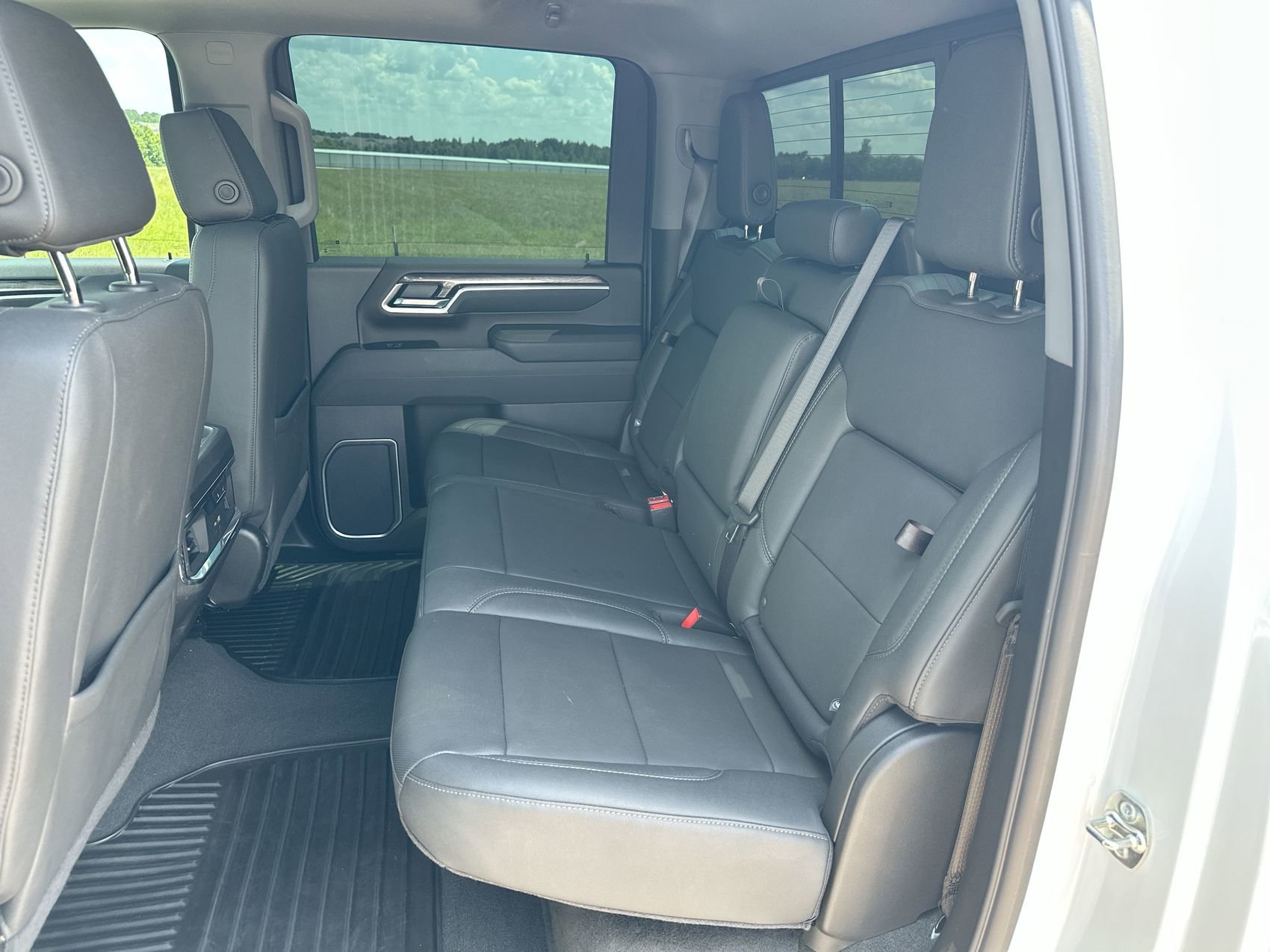 New 2026 Summit White Chevrolet LTZ image 24