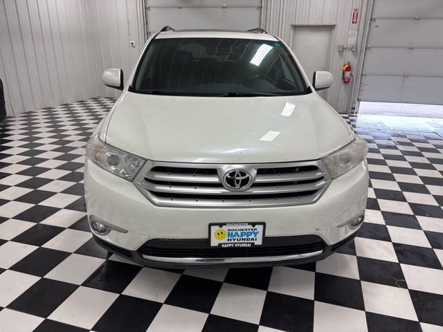 Used 2013 Toyota Highlander Base with VIN 5TDBK3EH8DS219374 for sale in Rochester, Minnesota