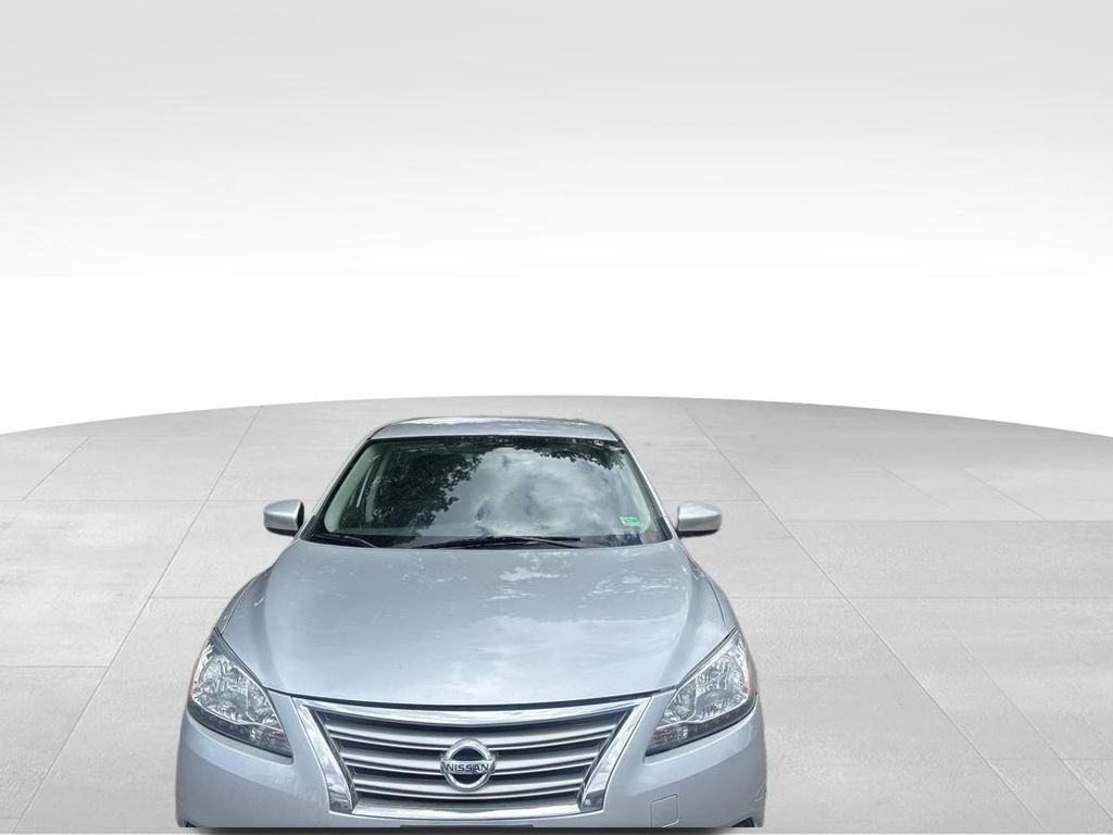 Used 2015 Silver Nissan S image 3