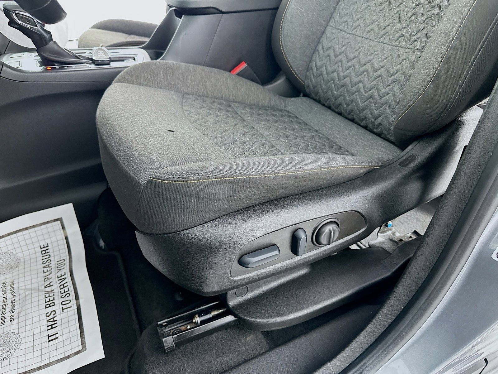 2023 Chevrolet Equinox LT - Photo 26