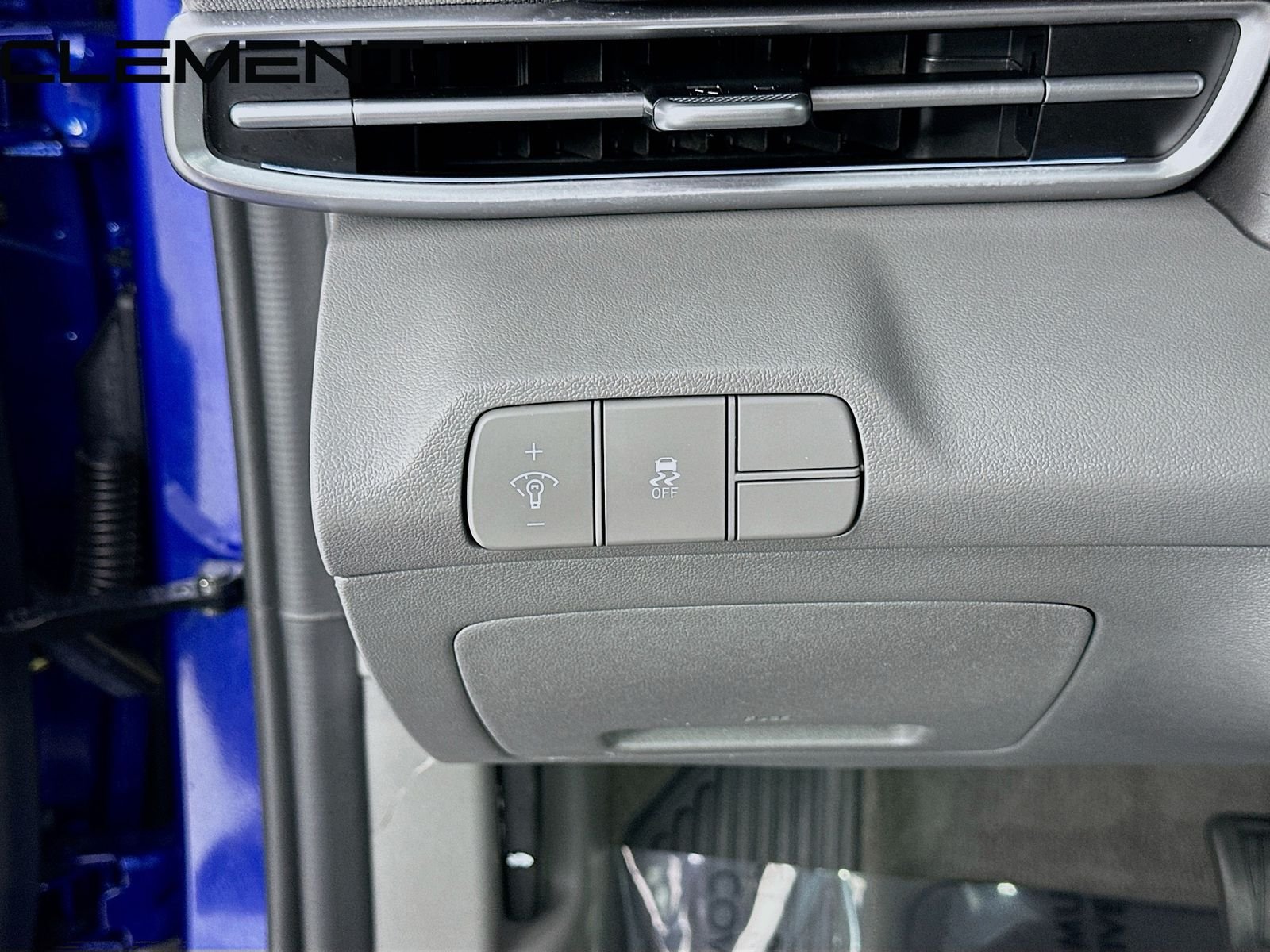 2024 Hyundai Elantra SEL - Photo 13