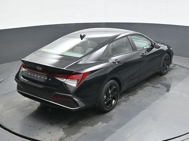 New 2026 Black Hyundai SEL Sport image 17