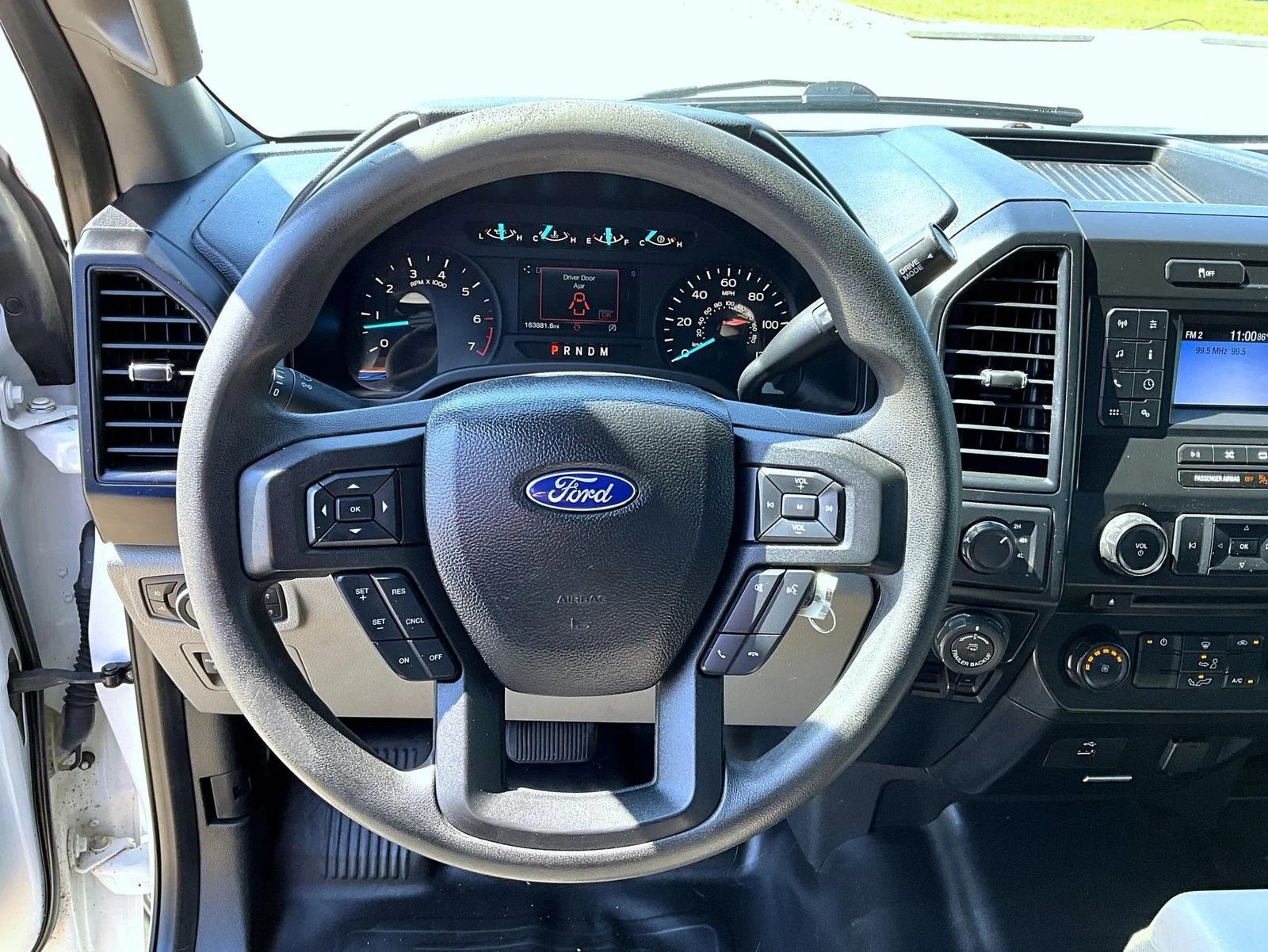 Used 2018 White Ford XL image 13
