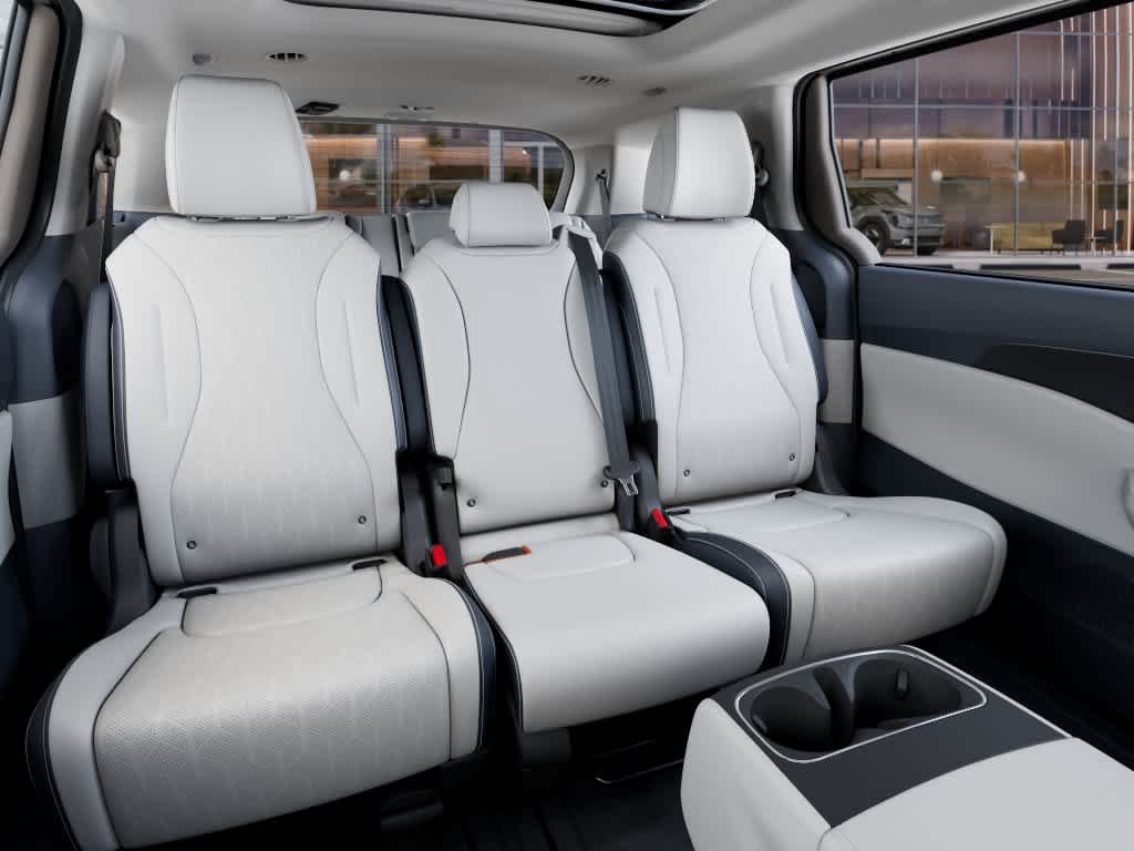 2026 Kia Carnival SX - Photo 16