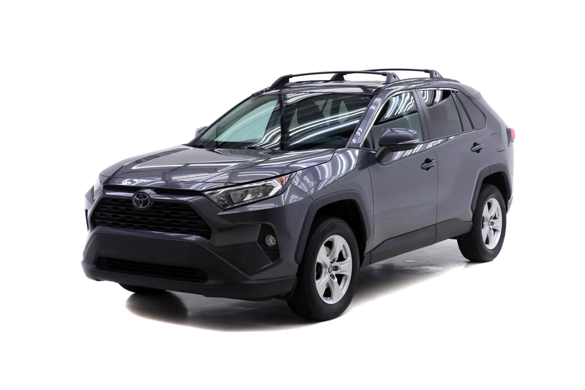 2021 Toyota RAV4 XLE AWD photo