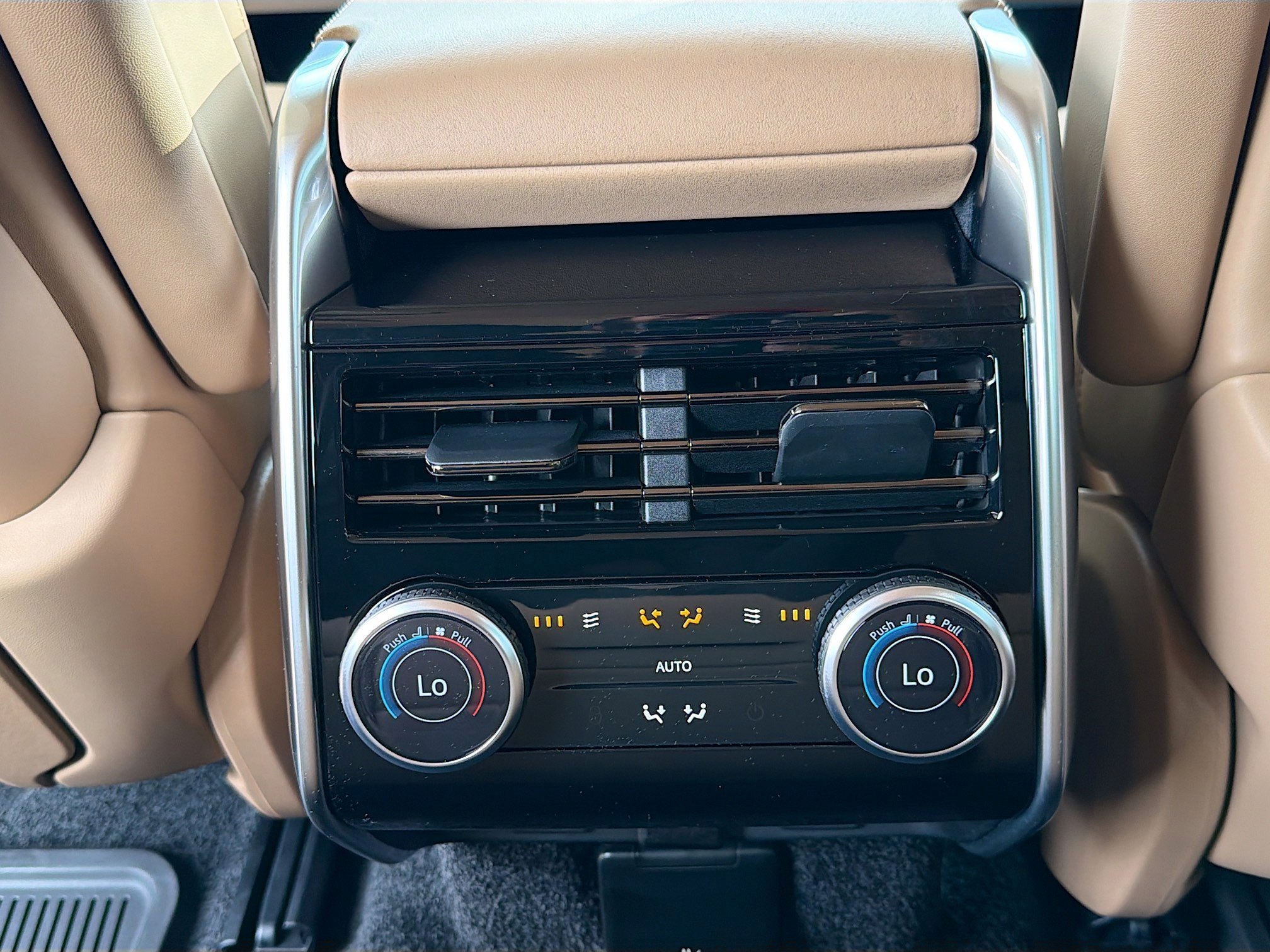 New 2026 Constellation Blue Ultra Metallic Gloss LAND ROVER Autobiography image 19