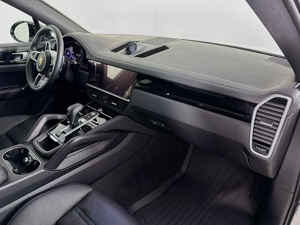 Used 2023 White Porsche Platinum Edition image 31