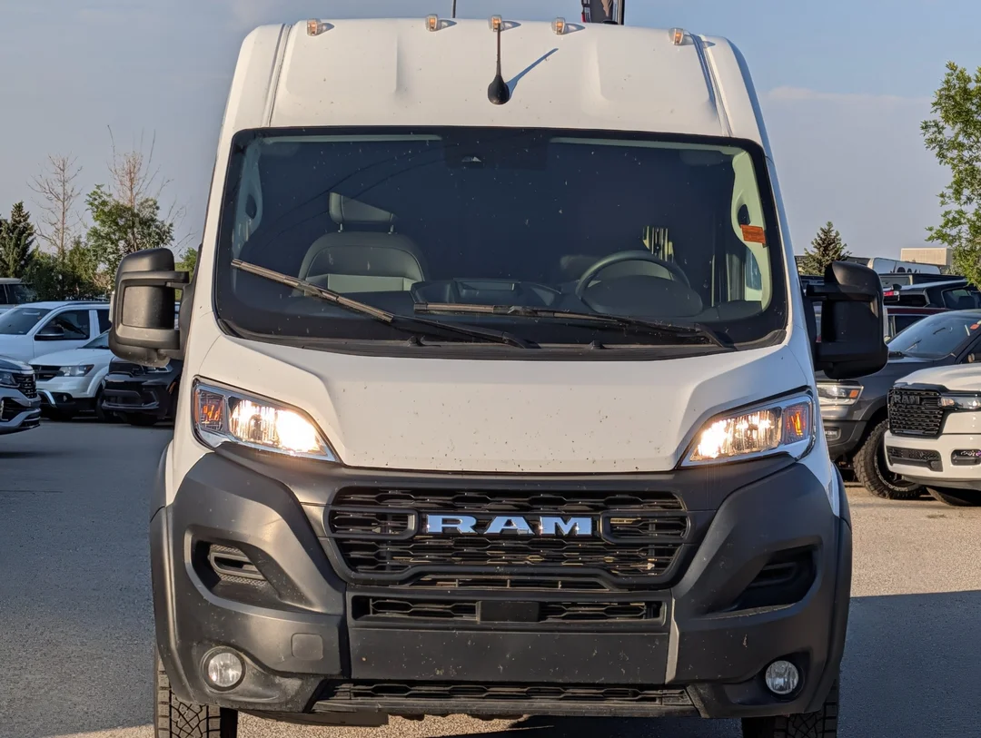 Certified Used 2025 White RAM Tradesman - Convienence Grp - Mopar Wall Paneling - LOW KMS image 3