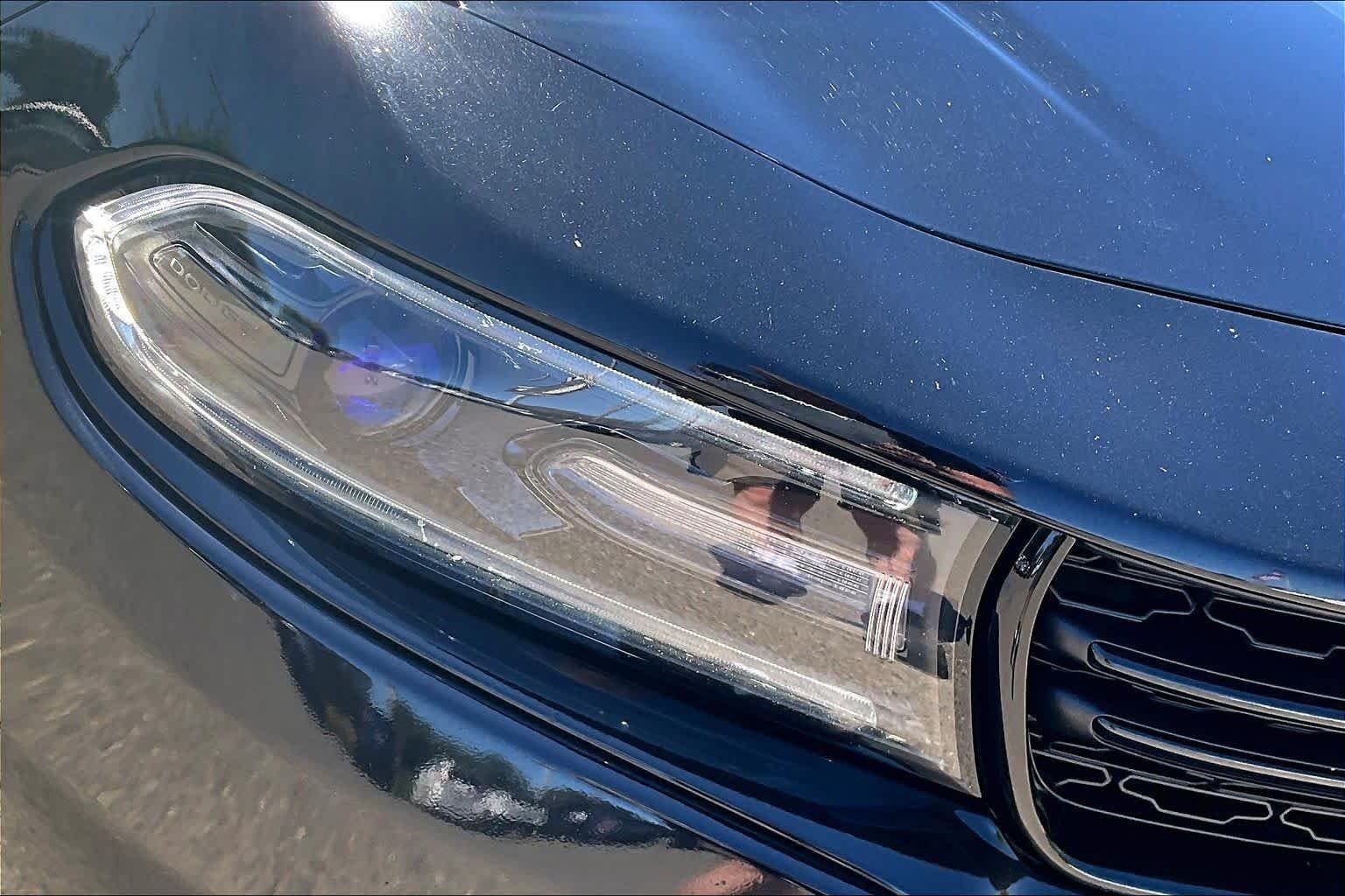 Used 2017 Pitch Black Clearcoat Dodge SE image 27