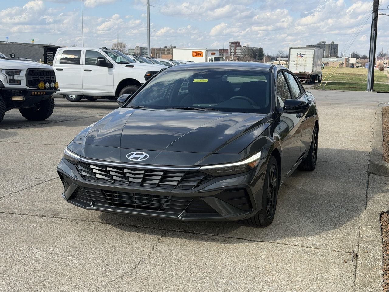 New 2026 Amazon Gray Hyundai SEL Sport image 11