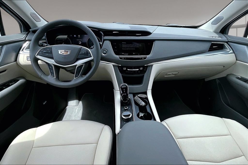 New 2026 Crystal White Tricoat Cadillac Premium Luxury image 5