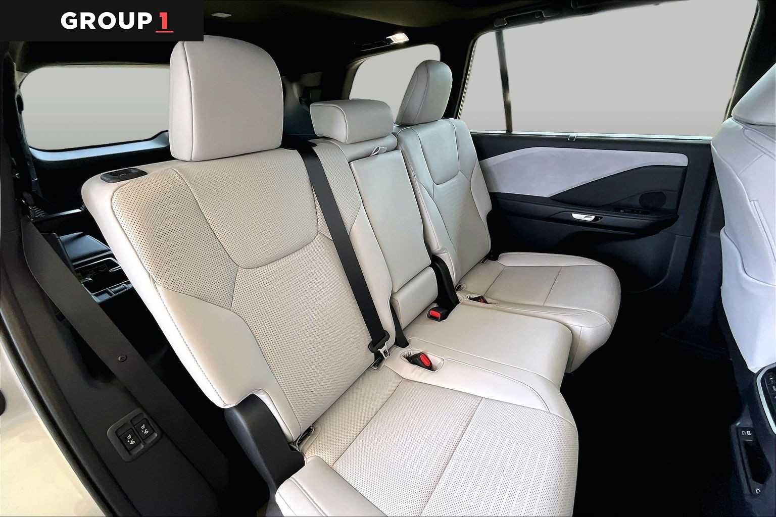 Used 2026 CELESTIAL SILVER Lexus Premium image 17