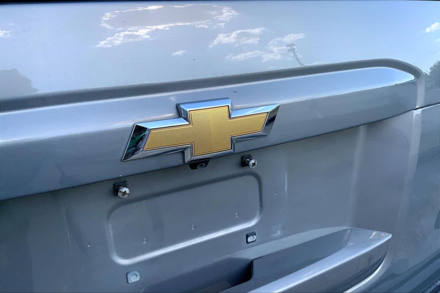 Used 2017 Pepperdust Metallic Chevrolet LS image 29