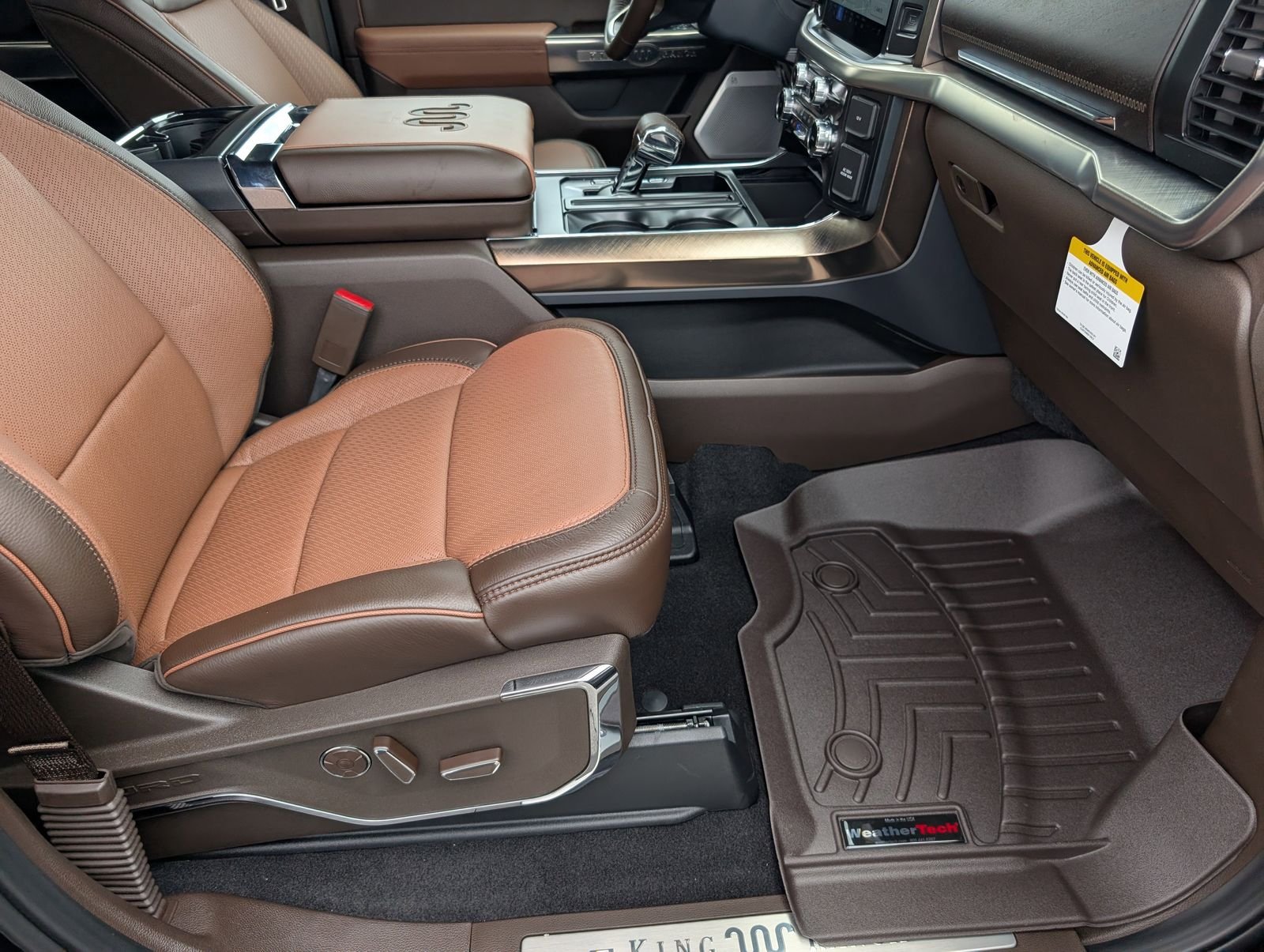 New 2026 Agate Black Metallic Ford King Ranch image 33