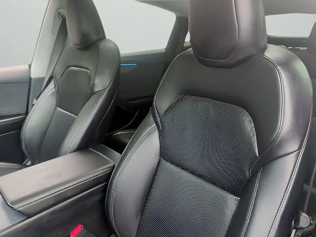 Used 2026  Tesla LONG RANGE image 17