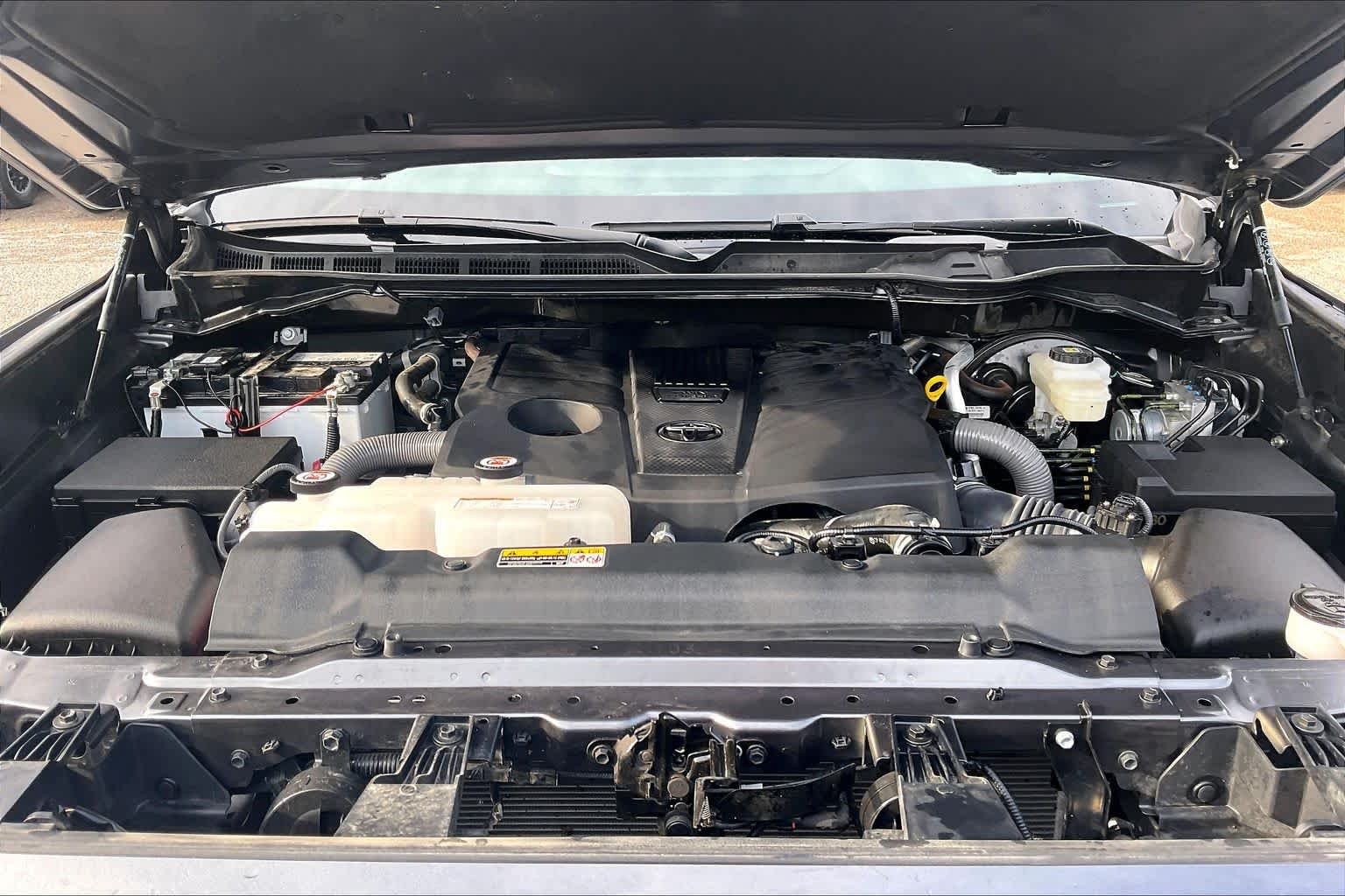 Used 2025 Magnetic Gray Metallic Toyota SR5 image 30