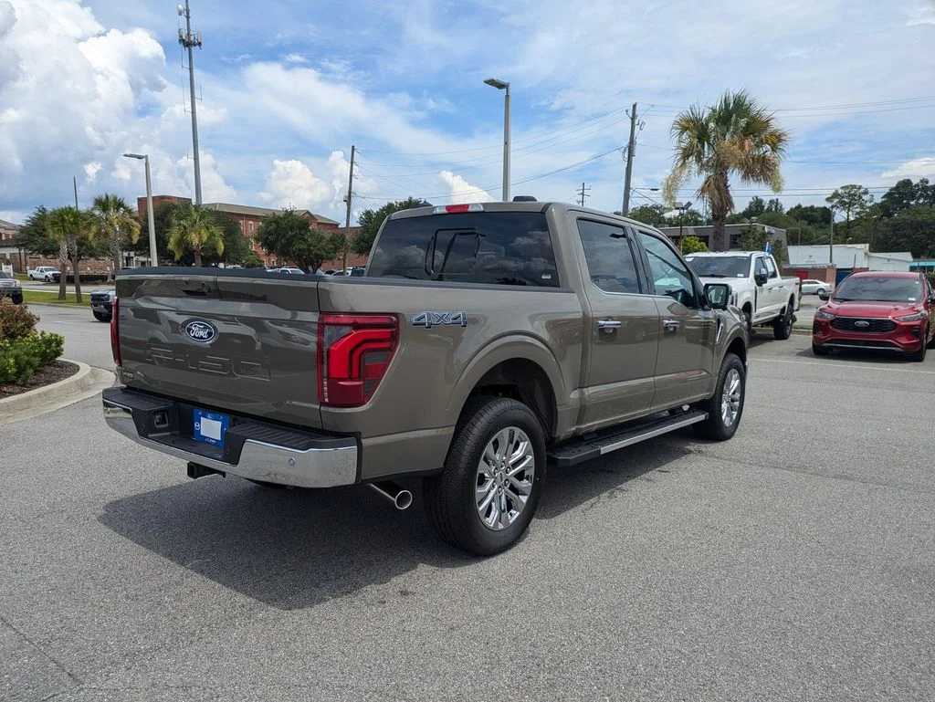 New 2026 Marsh Gray Ford Lariat image 4