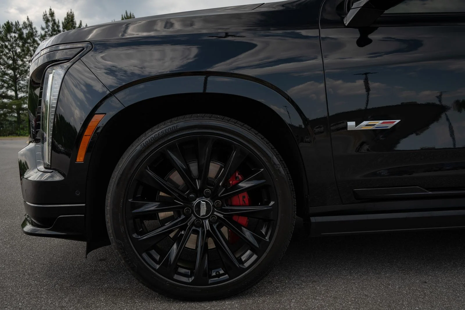 Used 2025 Black Raven Cadillac V-Series image 11