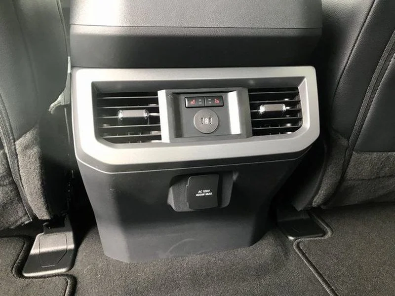 New 2026 ARGON BLUE METALLIC Ford LARIAT image 23