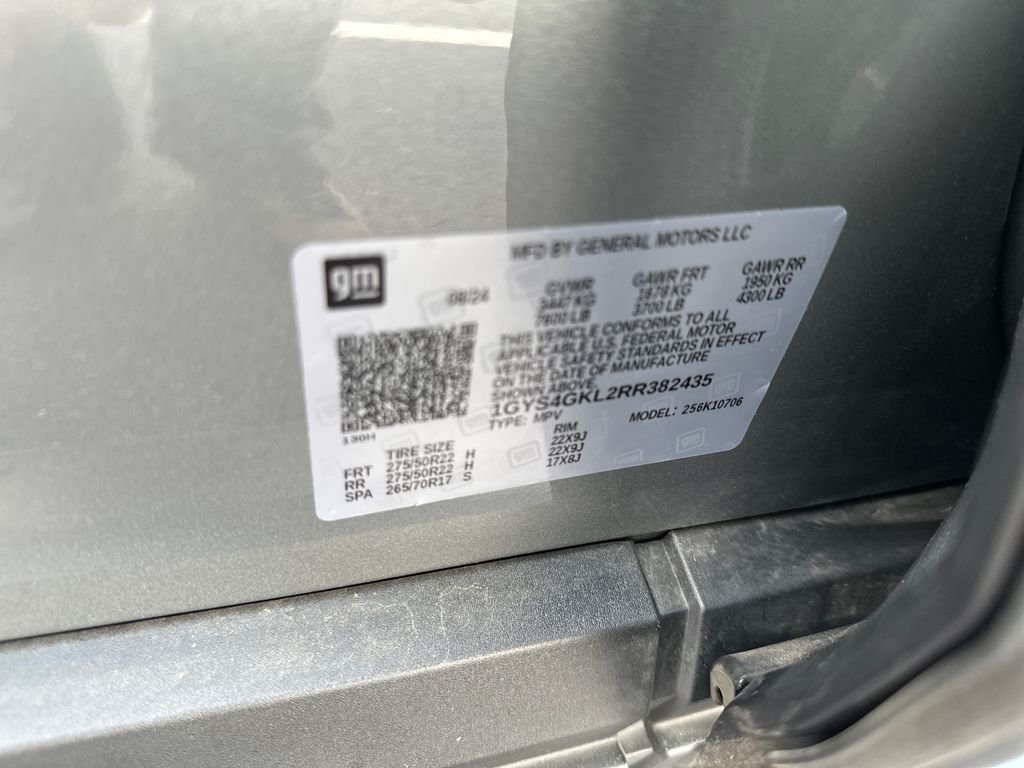 Used 2024 Silver Cadillac Sport Platinum image 28