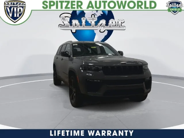 New 2027 Sting-Gray Clear-Coat Paint Jeep Limited image 6