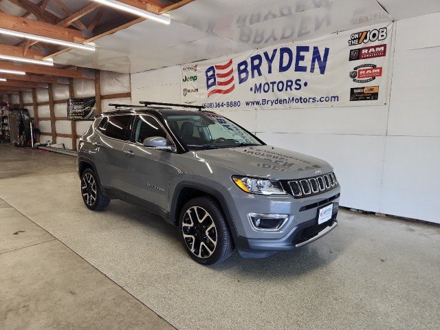 Used 2019 Jeep Compass Limited with VIN 3C4NJDCB2KT729355 for sale in Beloit, WI