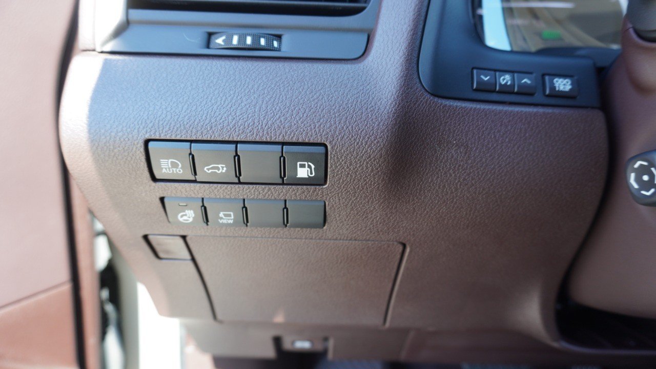 Certified Used 2020 Beige Lexus RX 450h image 23