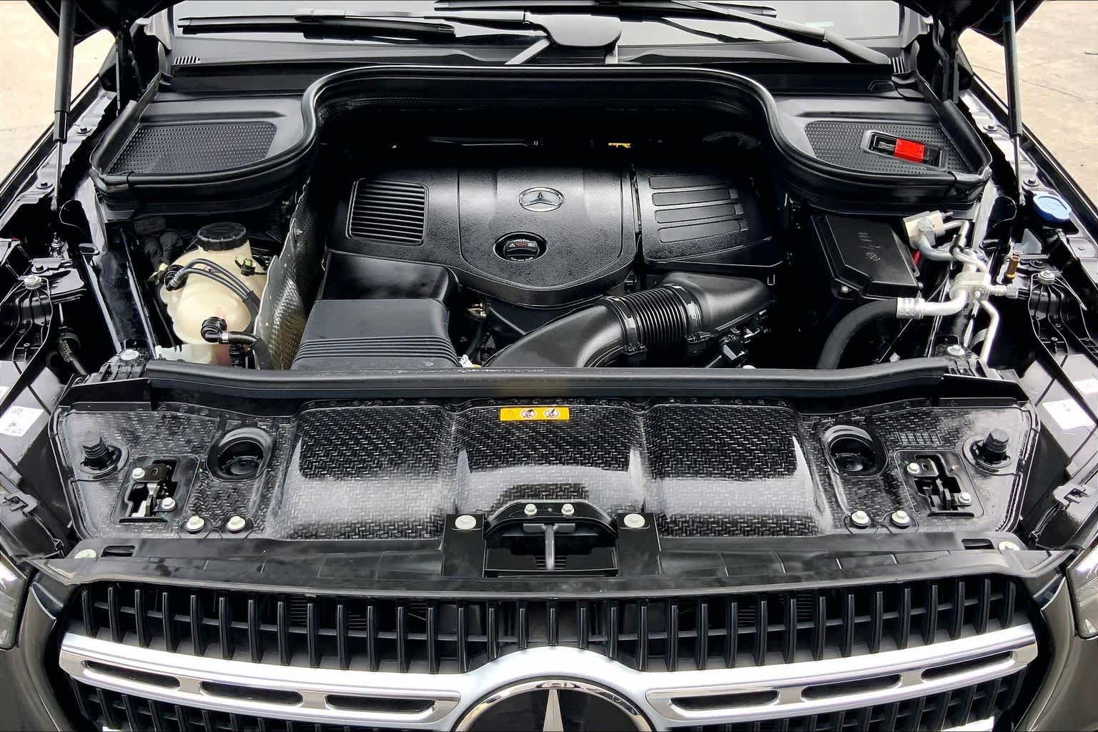 Used 2026 Obsidian Black Metallic Mercedes-Benz GLE 350 image 32