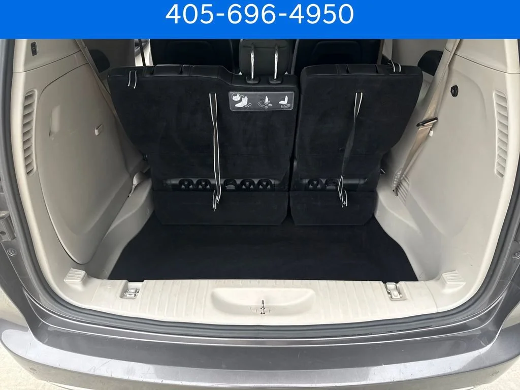Pre-Owned 2018 Chrysler Pacifica Touring L